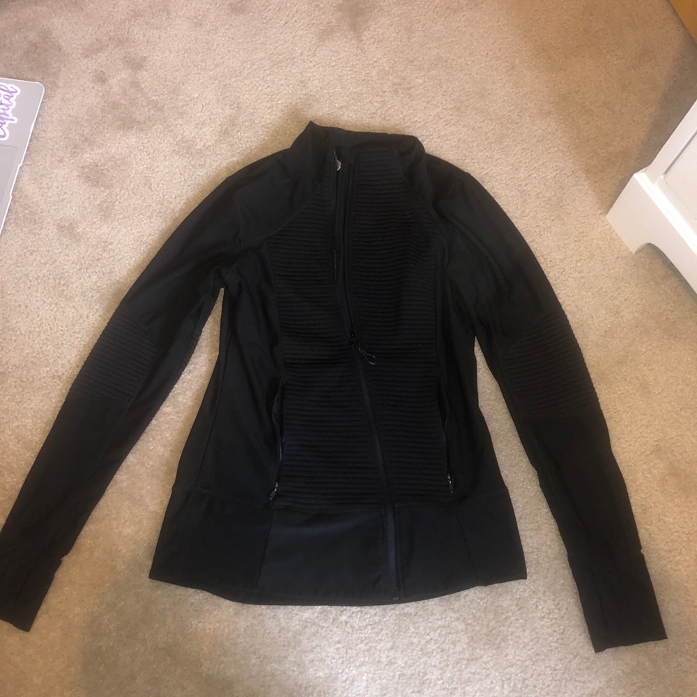 black workout jacket